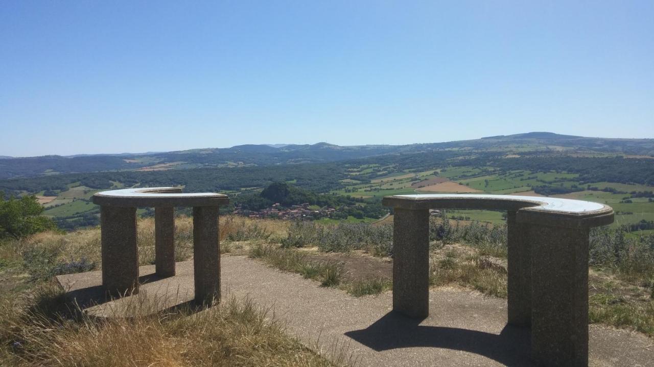 L'Insolite Du Pic D'Ysson Vodable Exterior foto